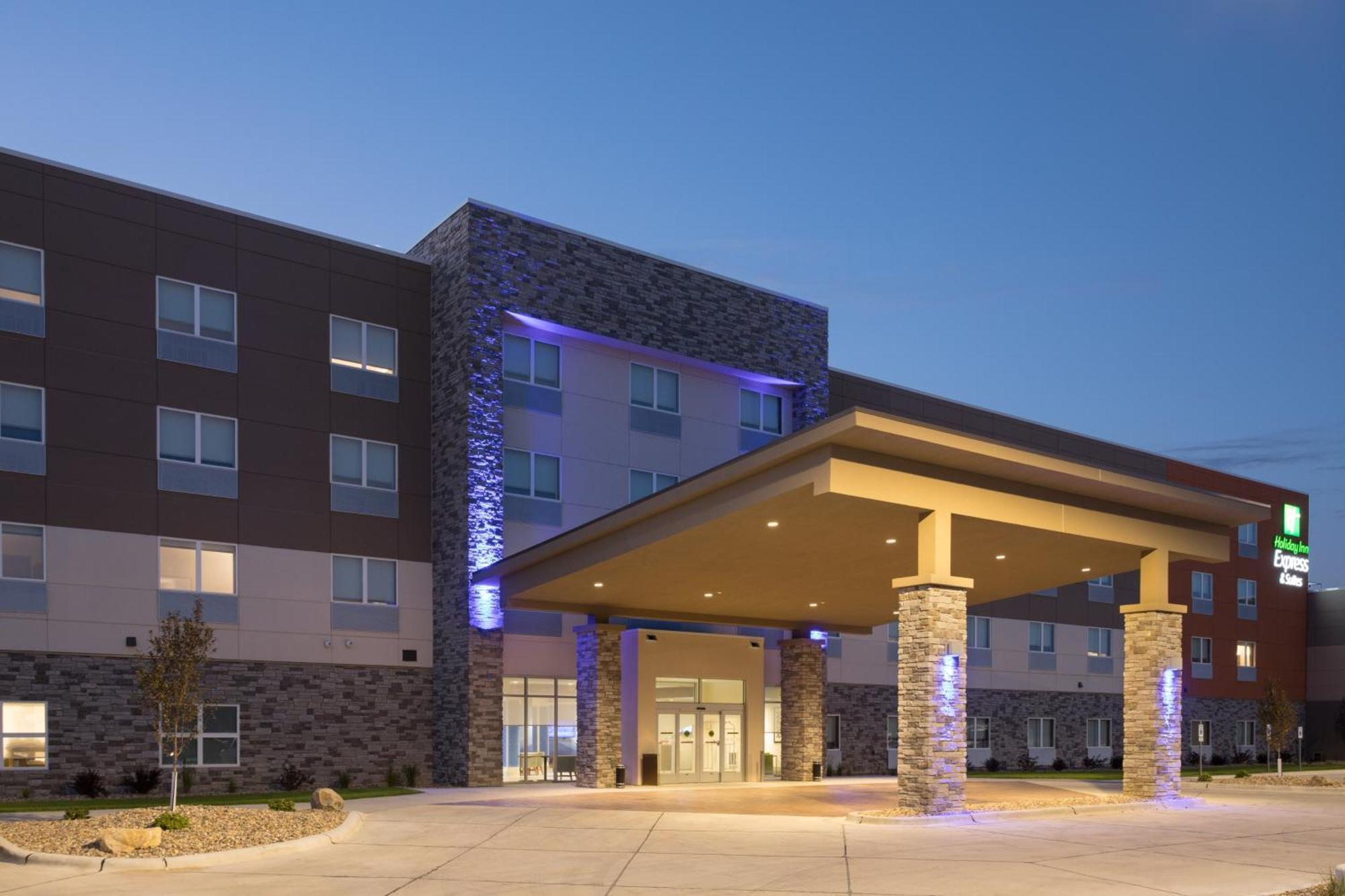 Holiday Inn Express & Suites Sioux City North - Event Center By Ihg Dakota Dunes Экстерьер фото